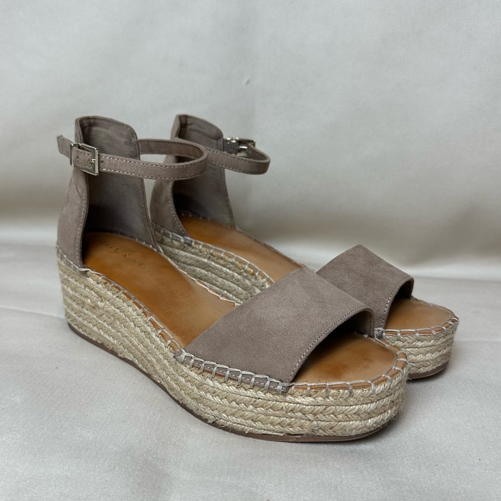 Kelly & Katie Women size 8.5 Brown Canvas Sandal Espadrille Platform Ankle Strap